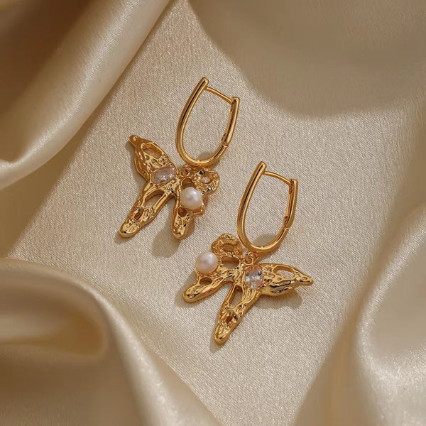 Niche design lava metal butterfly pearl earrings